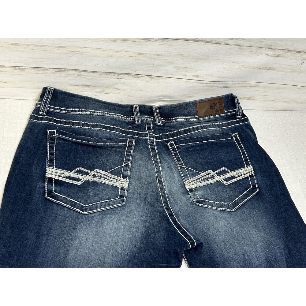 BKE Buckle Harper Size 36 x 23 Womens Blue Denim Stretch Capri Blue Jeans